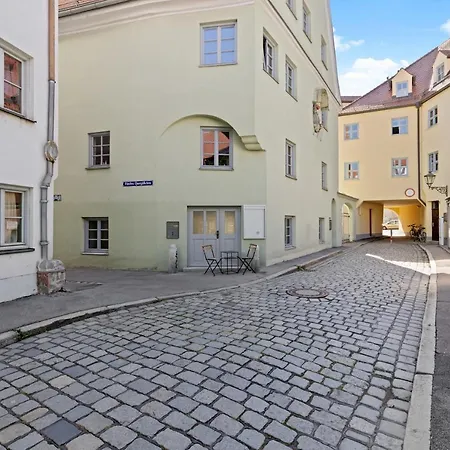 Innenstadt- Parken- Naehe Rathaus Apartment