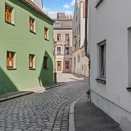 Apartment Innenstadt- Parken- Naehe Rathaus *
